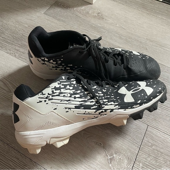 Under Armour Men’s Baseball Softball Cleats Athletic Sports Shoes Size 13 - Picture 2 of 7